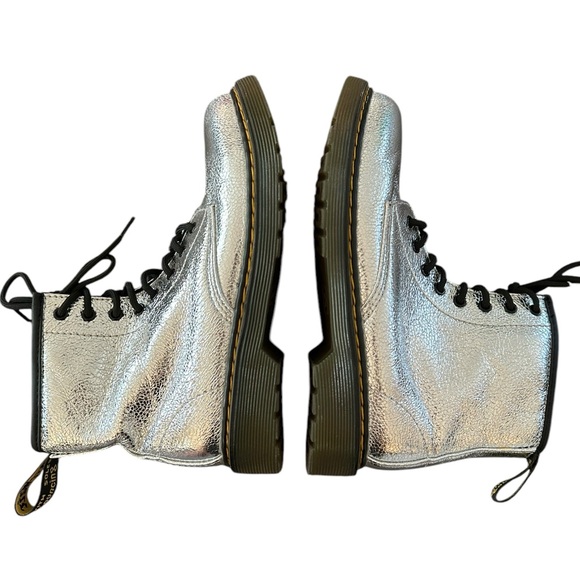Dr. Doc Martens Silver Disco Crinkle Crackle Lace Up Boots 1460 J 4 5 NEW - Picture 6 of 13